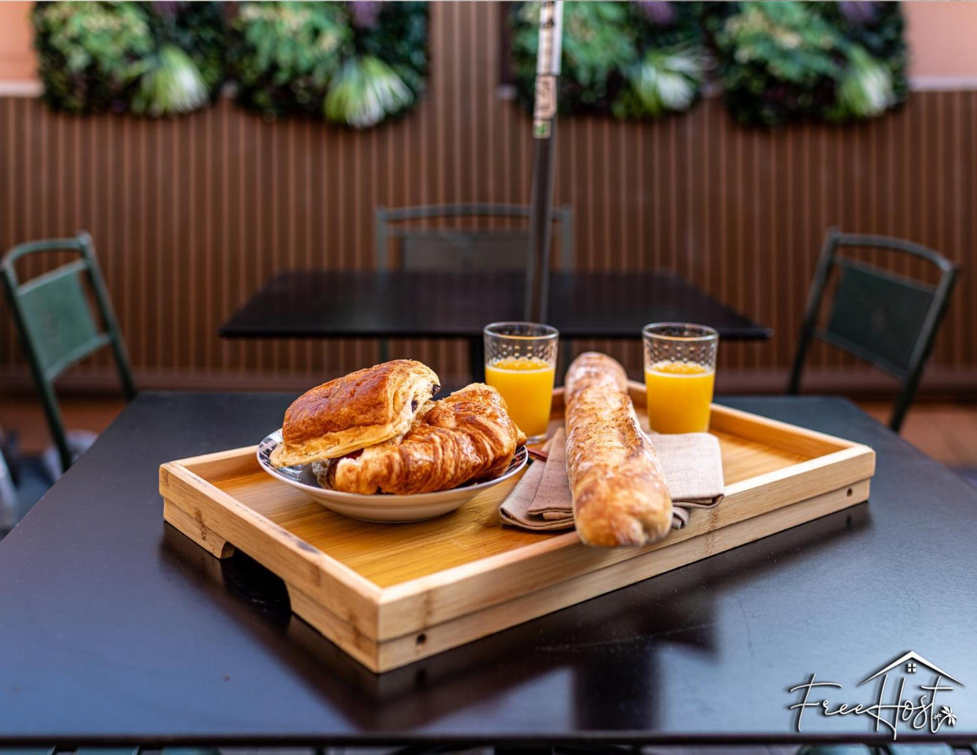 Marvel House - Disneyland 5Min, Private Parking, Terrace มานี-เลอ-องเกรอ ภายนอก รูปภาพ