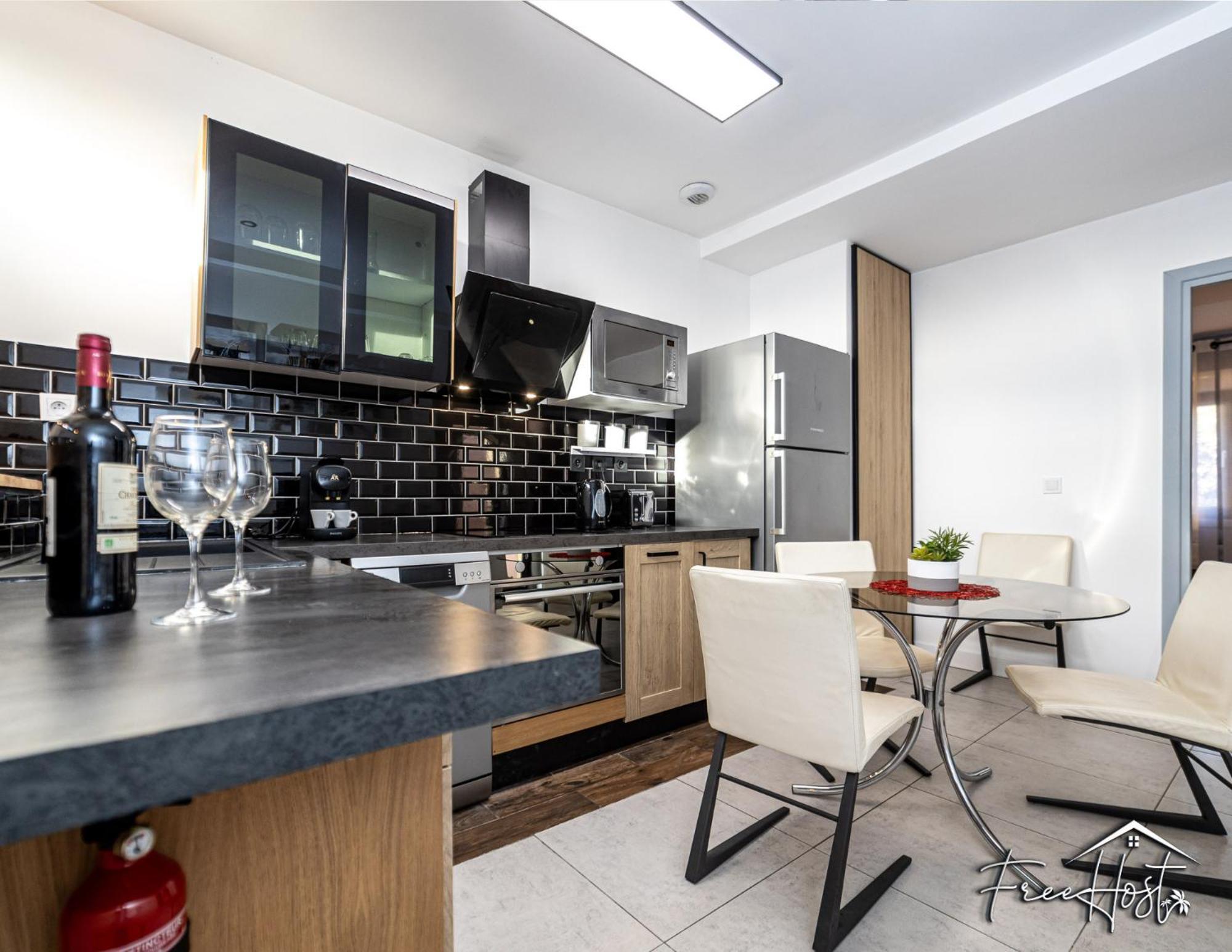 Marvel House - Disneyland 5Min, Private Parking, Terrace มานี-เลอ-องเกรอ ภายนอก รูปภาพ